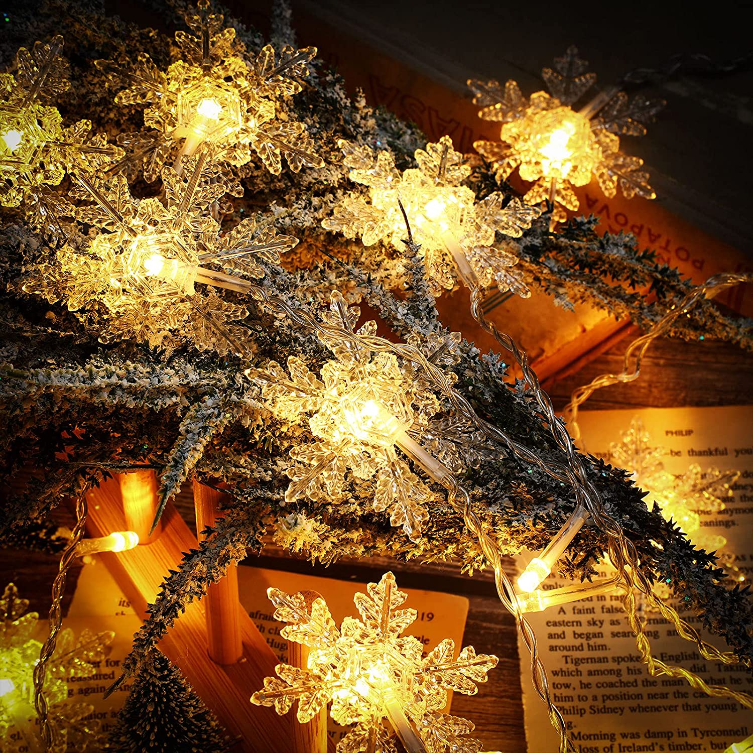 LED Snowflake Curtain String Lights Plug-in Curtain Lights with 8 Modes Decoration